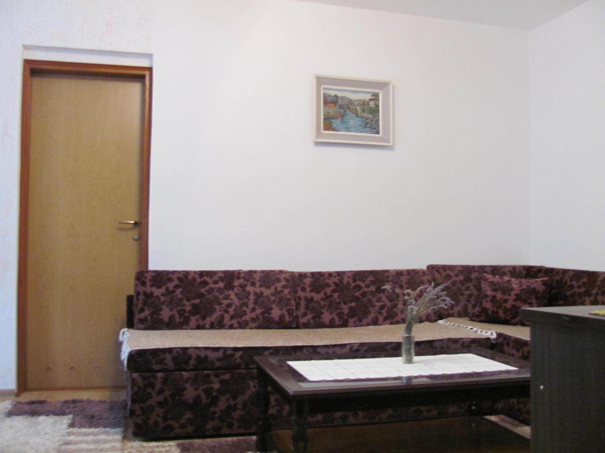 Apartment Safir - Free Parking Сараєво Екстер'єр фото